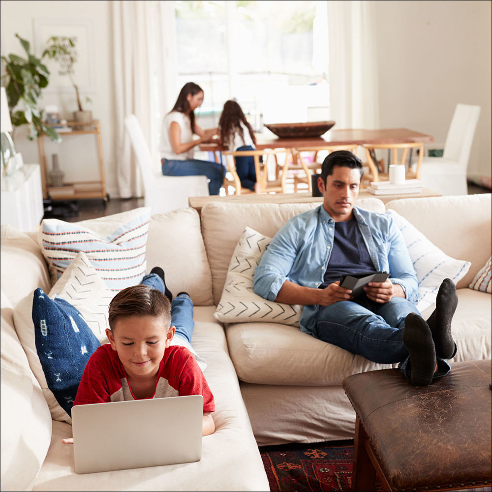 M1 Mobile Router (MR1100)